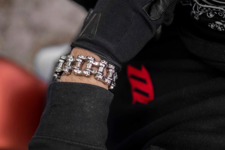 Biker's Pride: Chain Link Motorcycle Bracelet